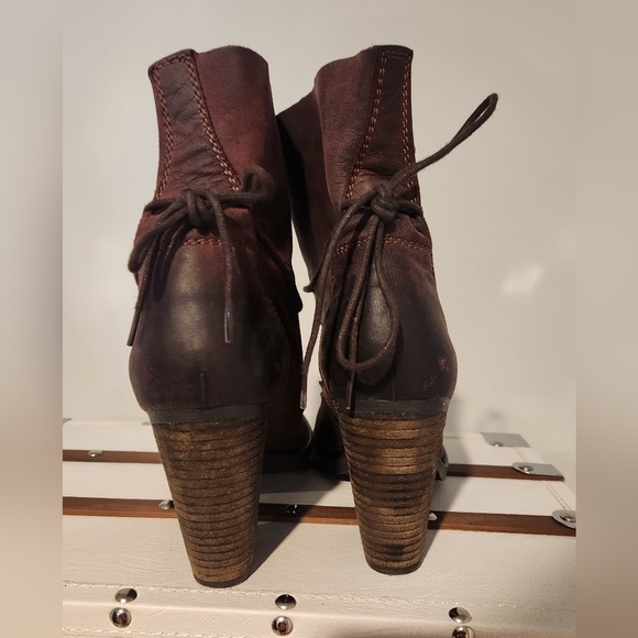 Steve Madden Burgundy Leather Boots - Picture 4 of 6